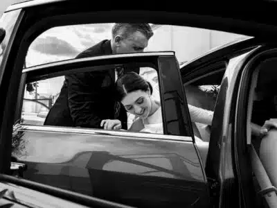 Mariage à marseille : louer un chauffeur pour un transport élégant